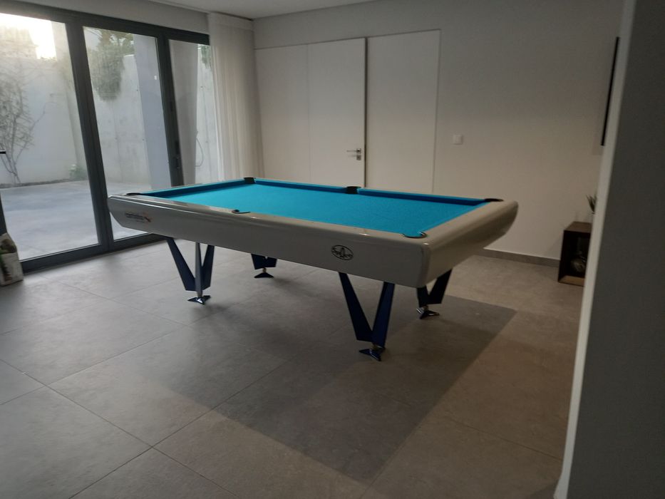 Manutenção de mesas de bilhar/snooker