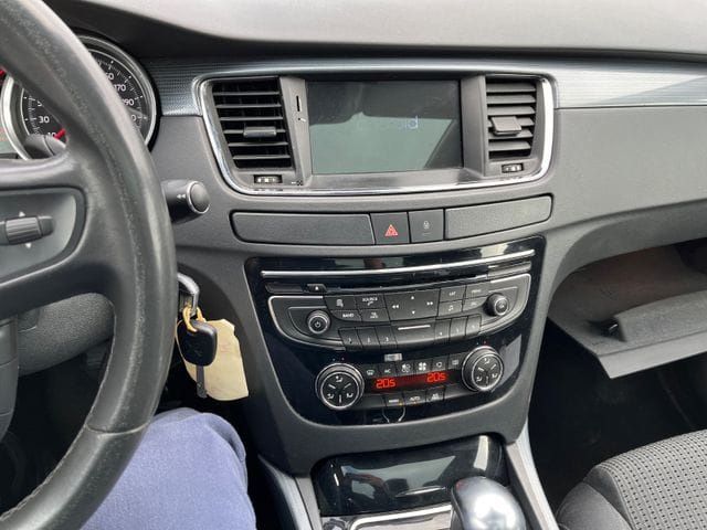 Разборка Пежо 508sw авторозборка Peugeot 508 автозапчастини шрот пежо