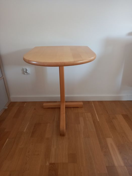 Stolik kuchenny drewniany kolor sosna