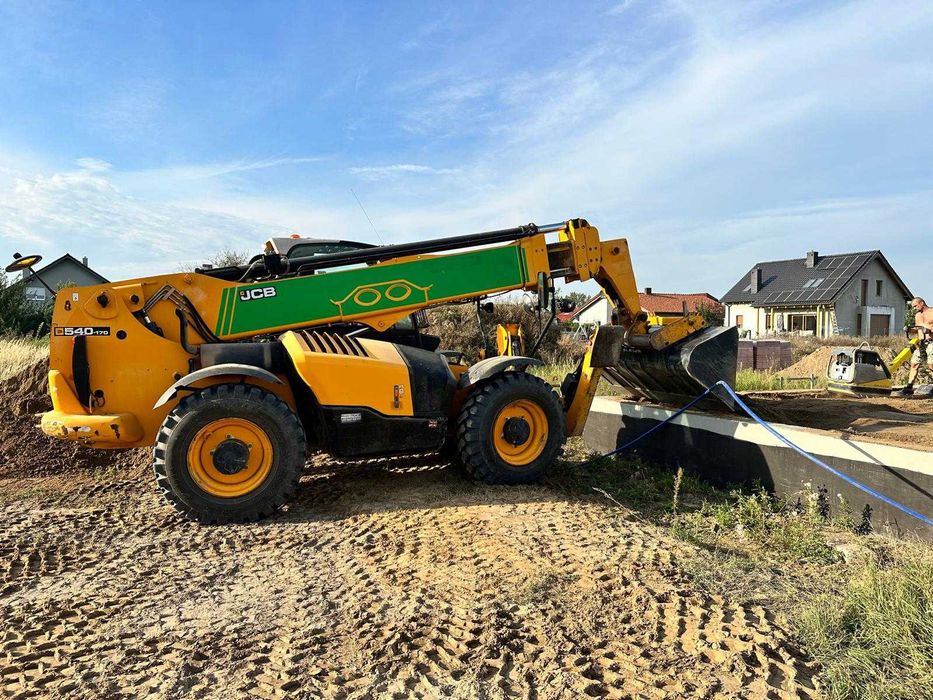 Usługi ładowarką teleskopową 200 zł/h z operatorem!