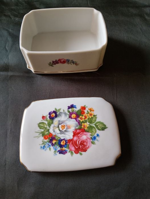 Guarda-jóias de porcelana