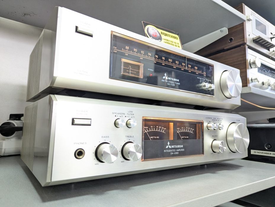 Hi-Fi Стерео усилитель Mitsubishi DA-U300/F200. 2х70 Вт. JAPAN