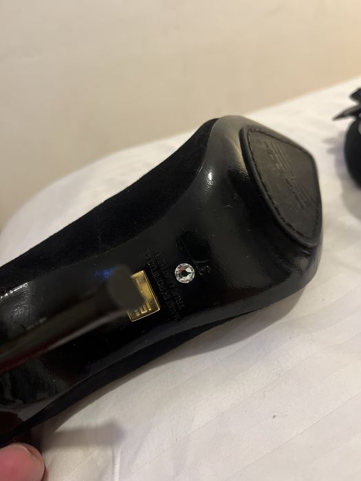 Sapatos couro camurca preta Egidio Alves