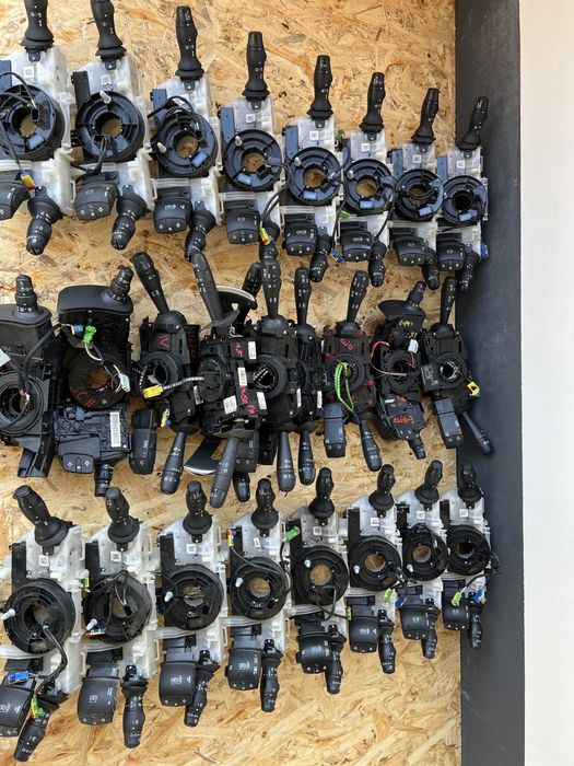 Підрульовий перемикач шлейф руля Renault Megane Scenic Clio Duster