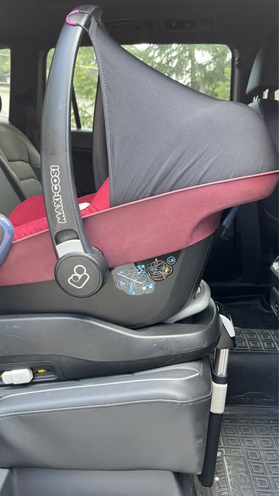 Автокрісло  MxiCosi Pebble з Isofix Family, дощовик, теплий конверт