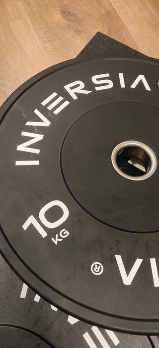 Discos olímpicos pretos 10kg da marca INVERSIA FITNESS (PAR)