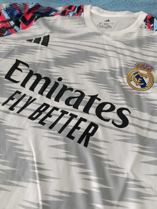Equipamento pré jogo Real Madrid XL [entrega imediata]