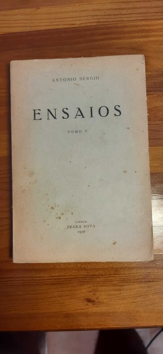 Livros antigos variados