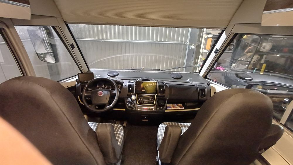 Burstner Grand Panorama I830