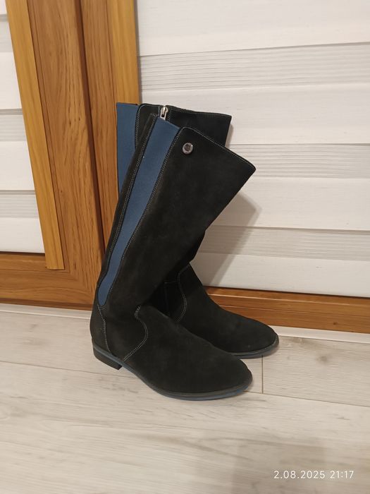 Buty zimowe kozaki granatowe wysokie muszkieterki 35