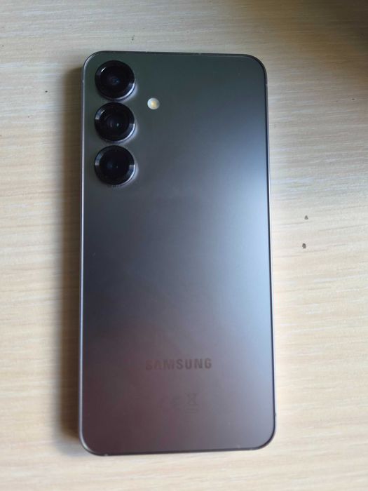 Samsung S25 (S931) 128Gb Silver Shadow (MDM unlocked) 35 циклів