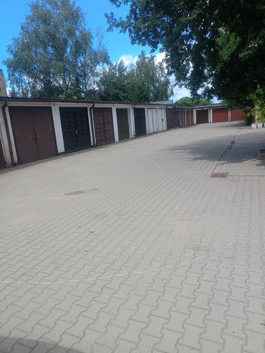 Garaż murowany garaż