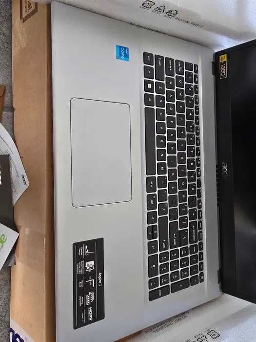 Jak nowy Laptop Acer Aspire 3 17cali gwar21m i3 512GB SSD Win11 / Bytom