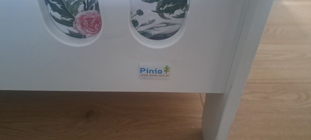 Łóżeczko 120 x 60 i przewijak - komoda pinio