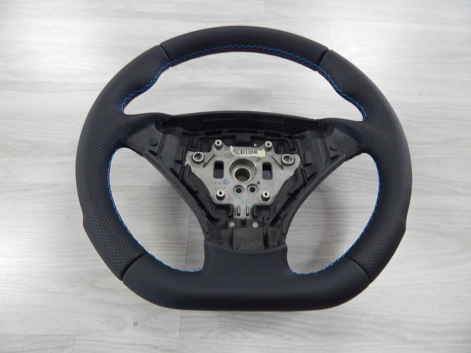 BMW E60 E61 - kierownica Sport 03-04r. odpalana na kluczyk