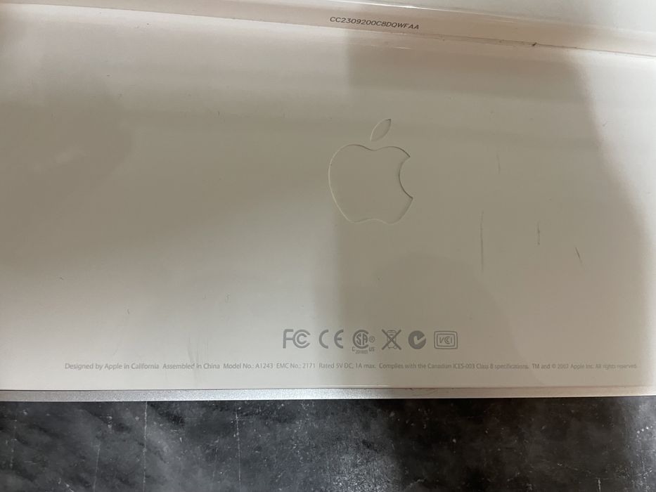 Apple Numeric Keyboard A124364738056563330123