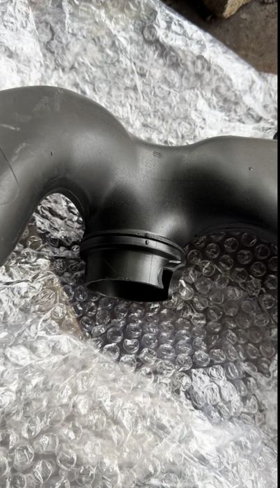 Реставрація Патрубок метелик павук чайка Mercedes 2.8 3.0 3.2 OM642