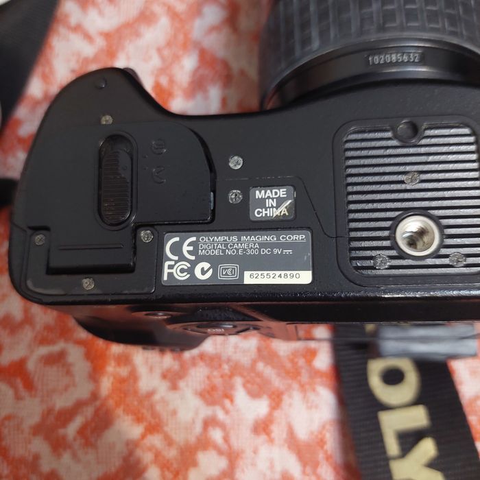 Фотоаппарат   OLYMPUS   E300