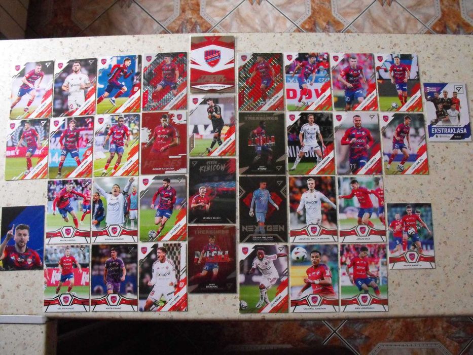 Karty piłkarskie EKSTRAKLASA RAKÓW CZĘSTOCHOWA, zestaw 34 kart. Nowe.