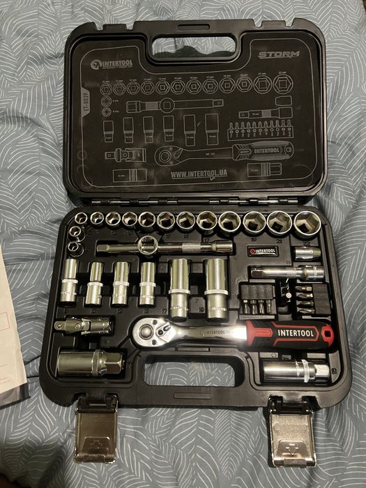 Набор инструментов Intertool ET 8039