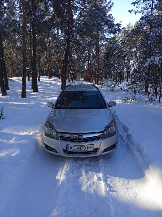 Opel Astra h 1.7 2011