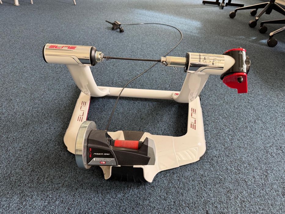 Trenażer rowerowy ELITE Qubo Power Mag Smart B+