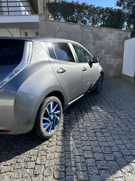 Nissan Leaf ZE0. 24Kw