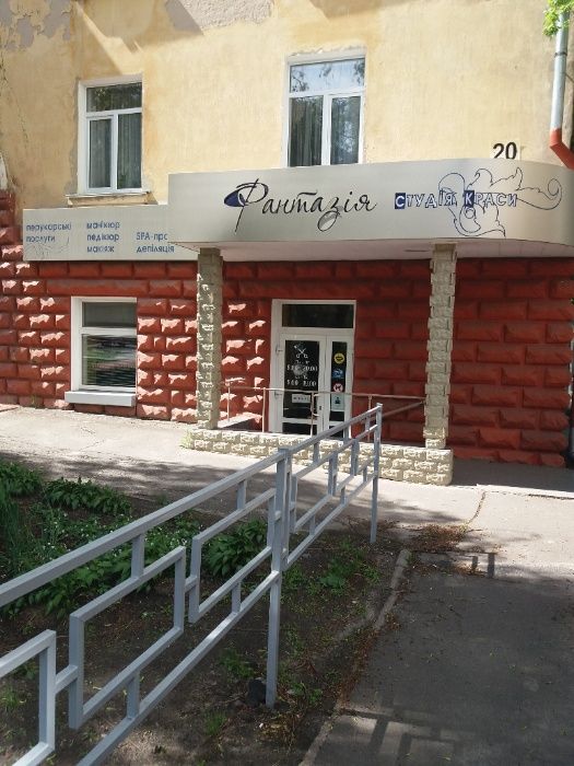 Продам комерч. приміщення , в центрі міста вул. Гетьмана Полуботки