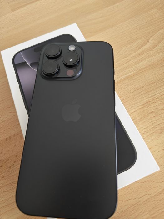 iPhone 16 pro 256gb.