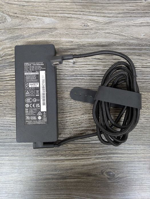Блок живлення Razer RC30-024801 230W 19V 11.8A для Razer Blade 15 ОРИГІНАЛ