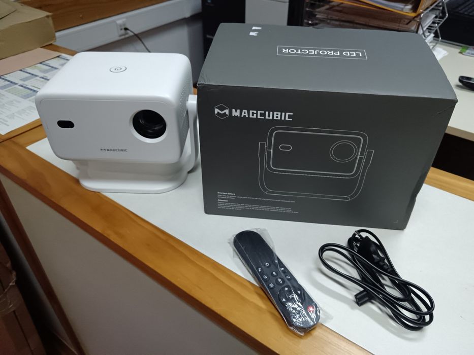 Projector led Magicubic