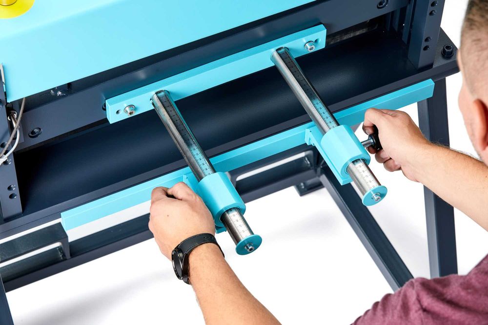 Nożyce gilotynowe Gilotyna mechaniczna MAZANEK