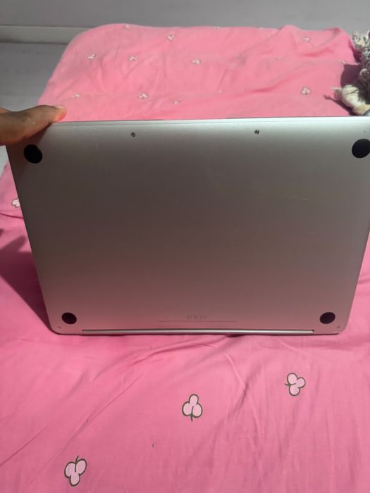MacBook 2020 em bom estado