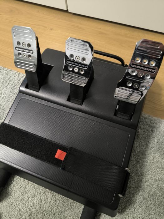 Thrustmaster TMX Pro - Volante + Pedais