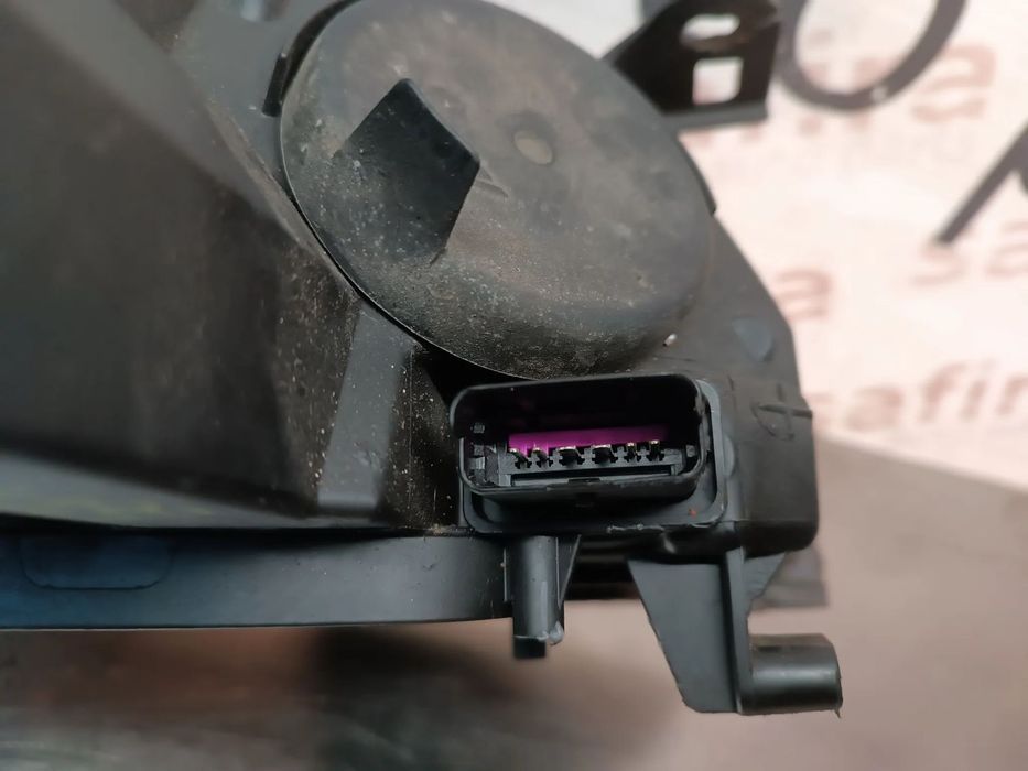 OTICA / FAROL RENAULT MEGANE III FASE 1 09-12 - ESQUERDO - REF