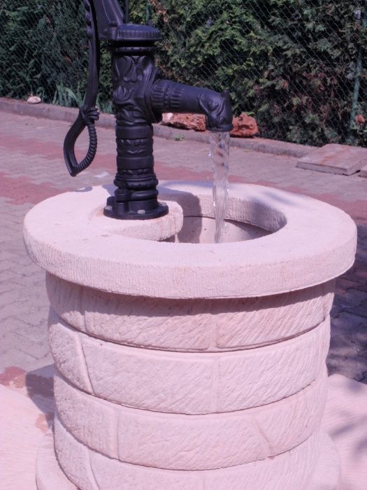 Fontanna do ogrodu zimowego , Studnia dekoracyjna- fontanna 1/2 ceny