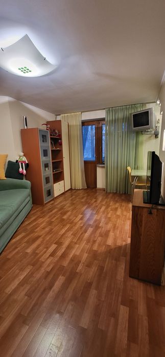 Продам 2ком Солнечный парк