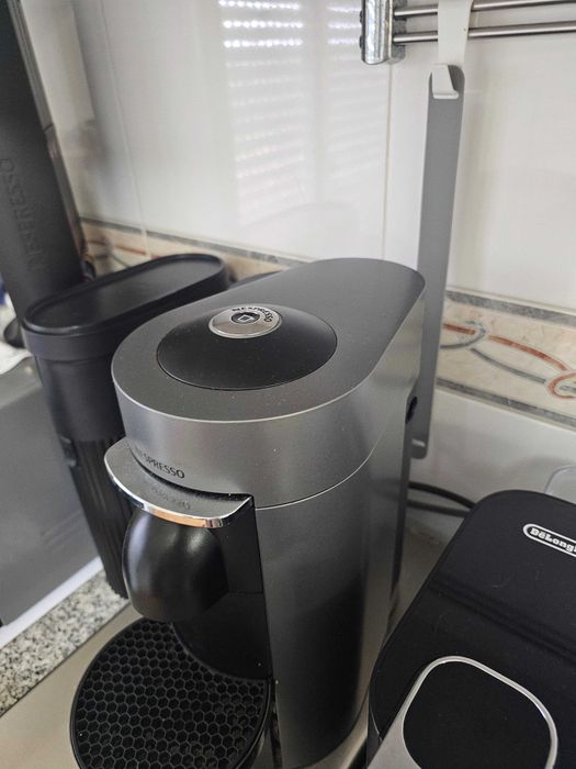 Máquina de café nespresso vertuo