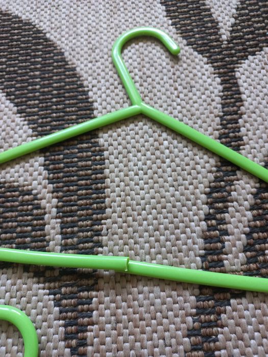 wieszaki do szafy dziecka oraz inne pokrowce