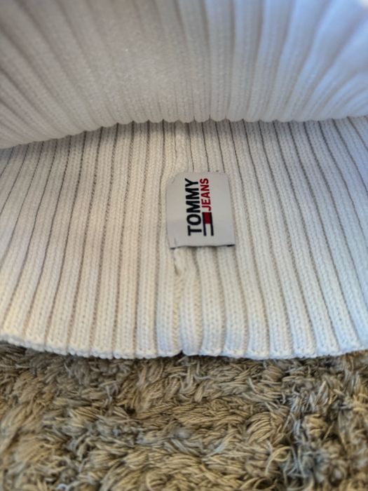 Шапка: Hugo, Tommy Jeans