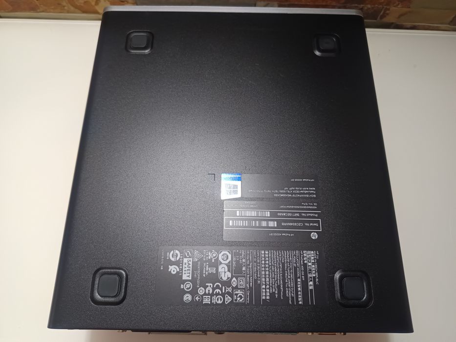 Computador HP /  16GB RAM  /  Gráfica 2GB  /  SSD 128GB + HDD 1TB