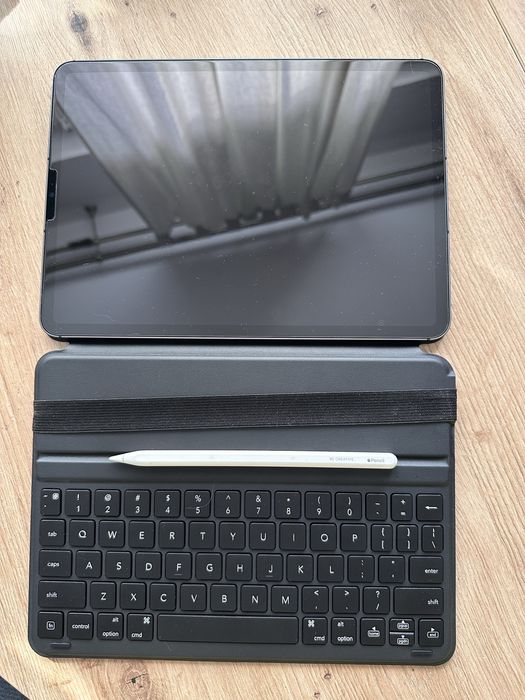iPad Pro 11” M1 256 GB Cellular + Apple Pencil 2 + klawiatura