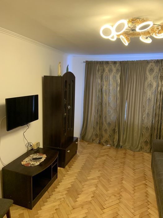 ТРИкімнатна квартира,Док.4 окремих спал місця 3 двох спал чешка2поверх