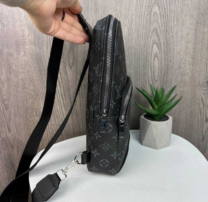 Мужская кожаная чоловіча сумка бананка слінг через плечо на грудь