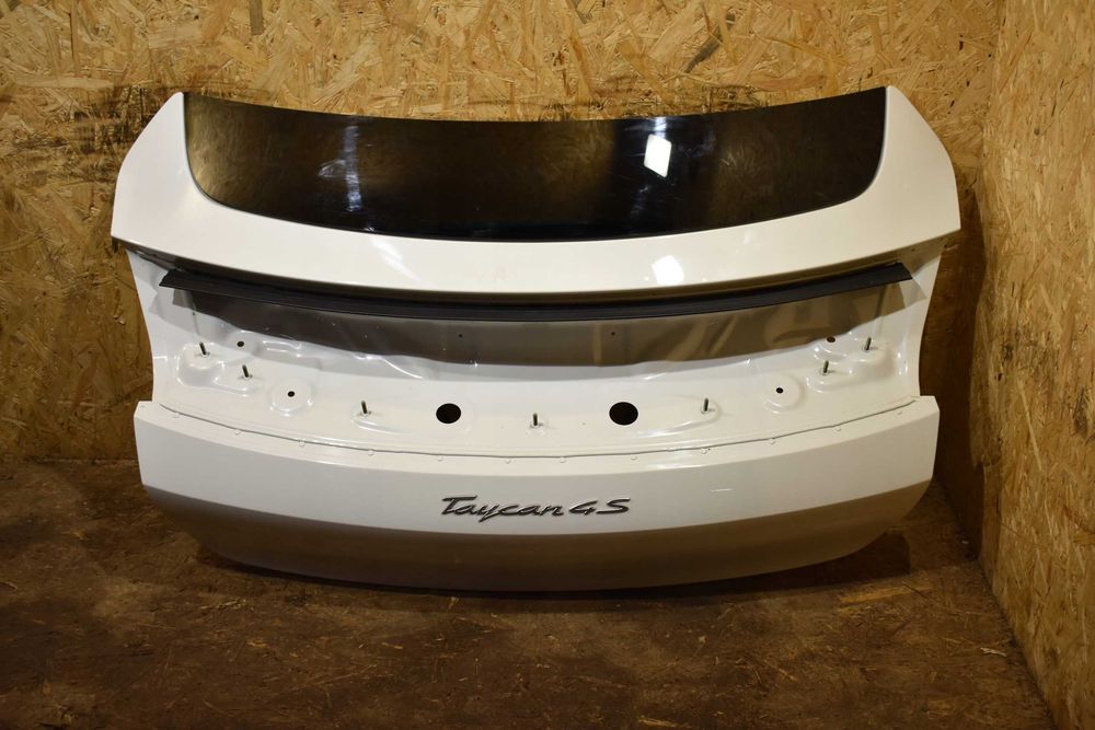 Porsche Taycan  Крышка багажника