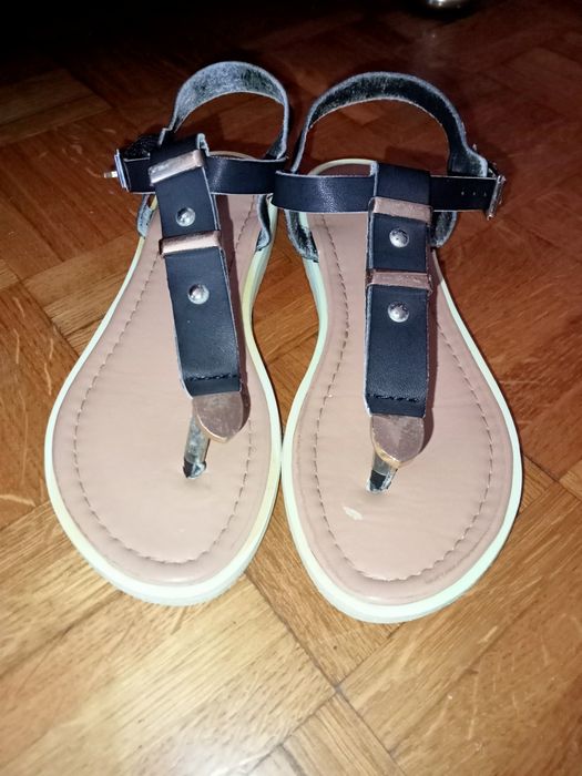 Sandálias verão 37