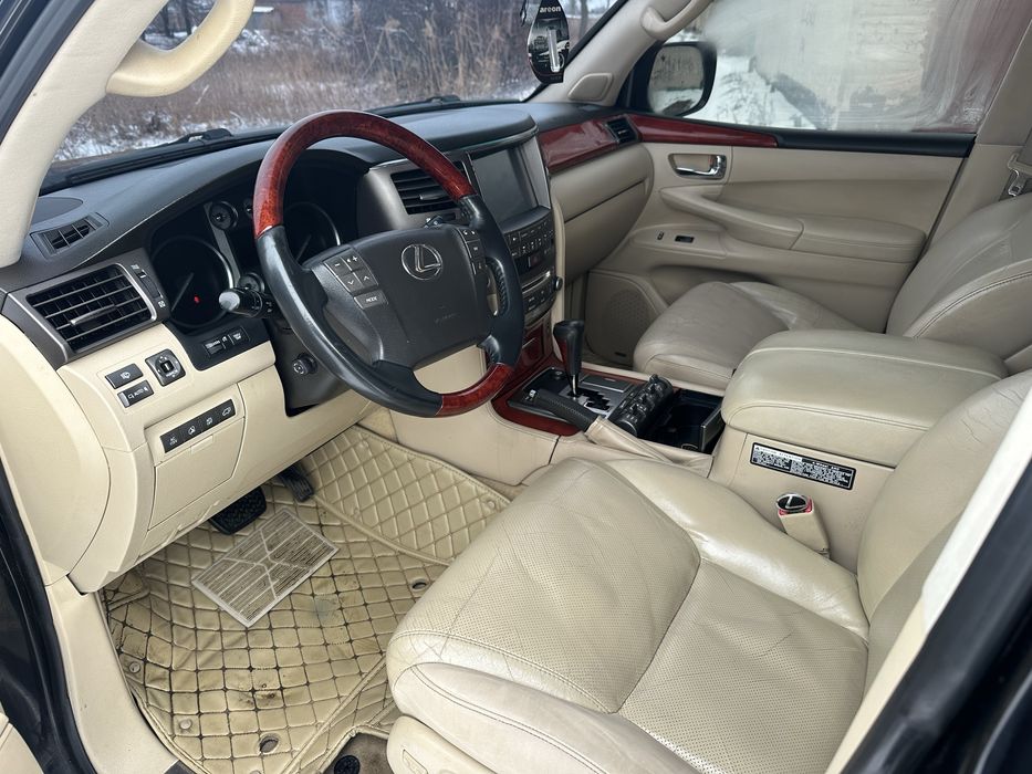 Продам Lexus lx 570