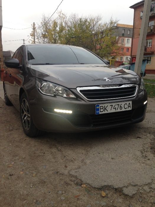 Peugeot 308 sw .