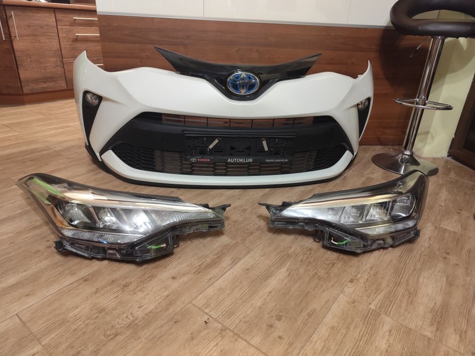Toyota C-HR Zderzak.Lampy.Chłodnice