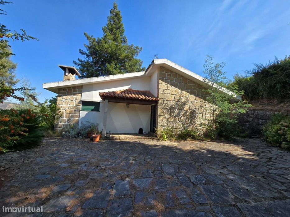 Elegante moradia em Tabuaço – Região do Douro Vinhateiro